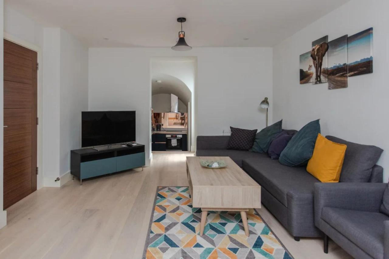 Spacious And Modern Apartment In Pimlico ลอนดอน ภายนอก รูปภาพ