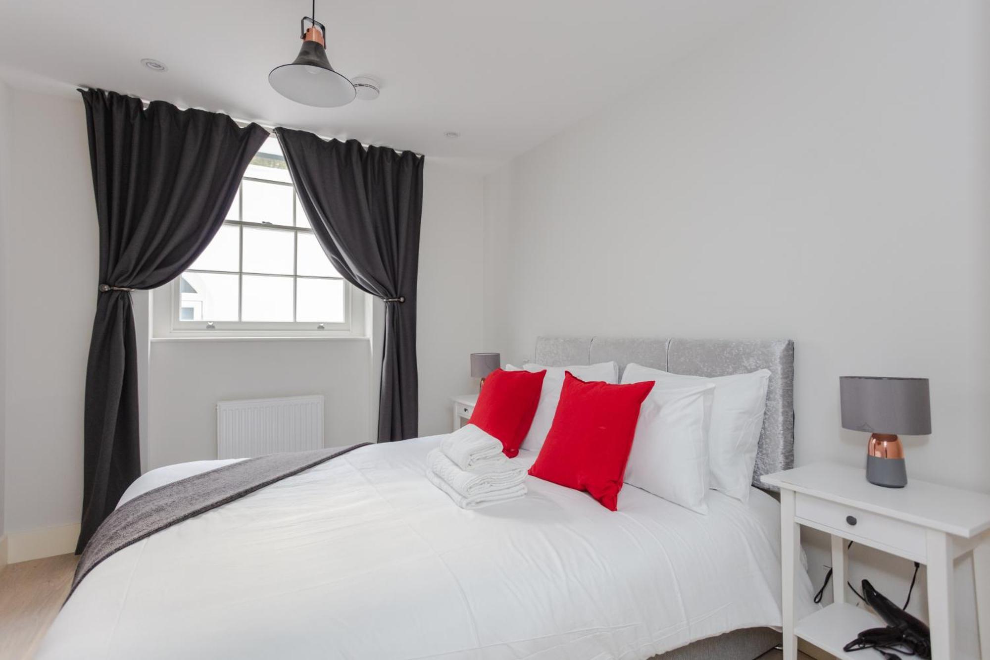 Spacious And Modern Apartment In Pimlico ลอนดอน ภายนอก รูปภาพ