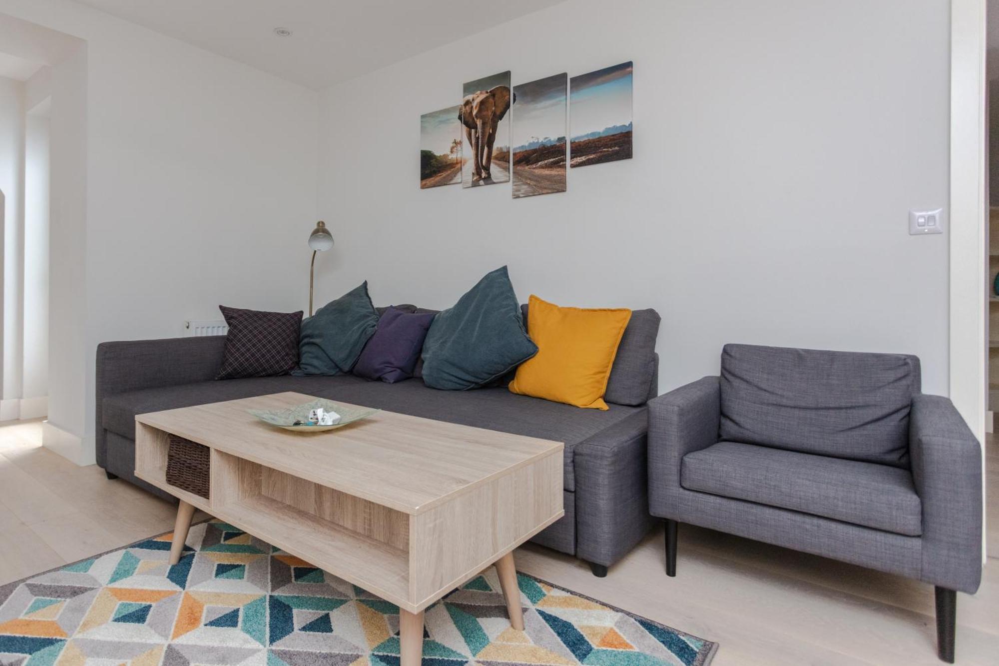 Spacious And Modern Apartment In Pimlico ลอนดอน ภายนอก รูปภาพ